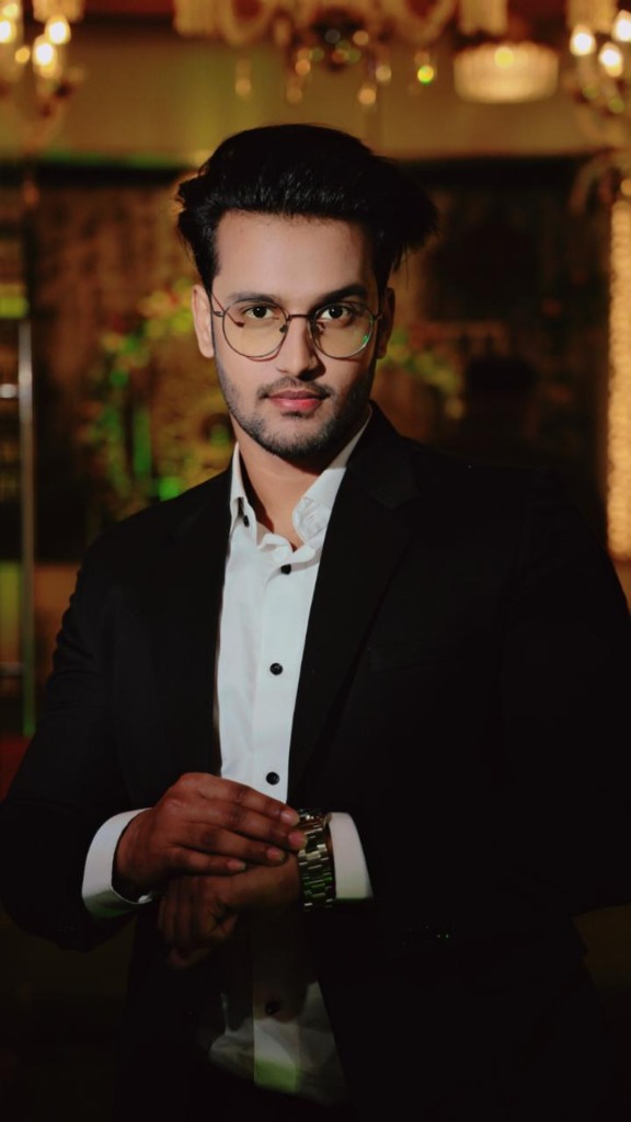 Zeeshan Aziz - Founder GoAdsLive